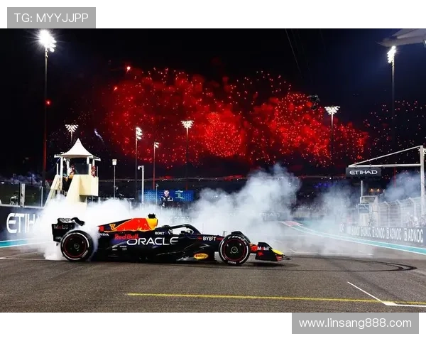 F1赛事再迎激战 梅赛德斯和红牛车队展开巅峰对决