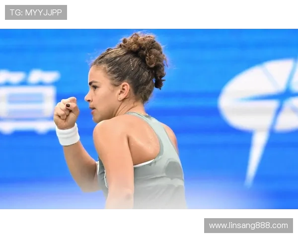 年轻球星逆袭取胜掀起新赛季网坛竞争格局全面升级热潮持续发酵势